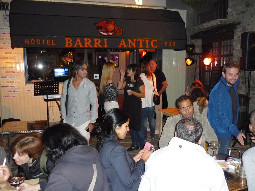 Barri Antic Hostel & Pub Андорра-ла-Велья Екстер'єр фото